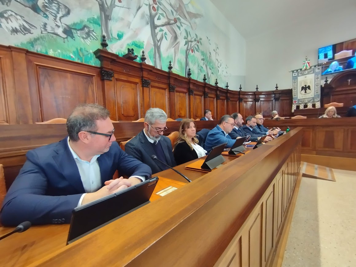 PROVINCIA L’AQUILA: 4 IN CORSA PER VICEPRESIDENZA, SI INFIAMMA SCONTRO, DECISIONE IN SUMMIT CDX