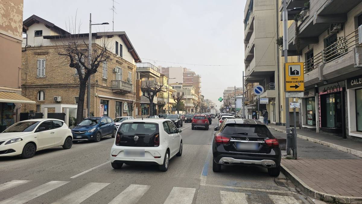 ROSETO: AL VIA INTERVENTO RUZZO RETI PER SOSTITUZIONE 1,5 KM CONDOTTA IDRICA SU STATALE 16