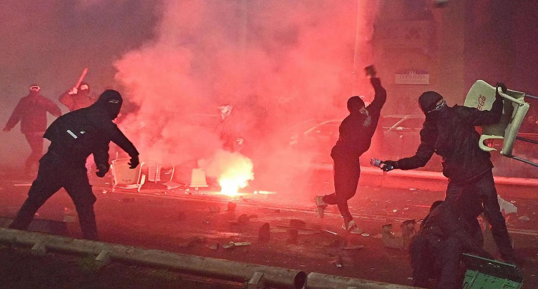 TORINO: 3 ARRESTI E 24 DENUNCE PER SCONTRI CORTEO, <BR>OGGI VERTICE GOVERNO SU PACCHETTO SICUREZZA