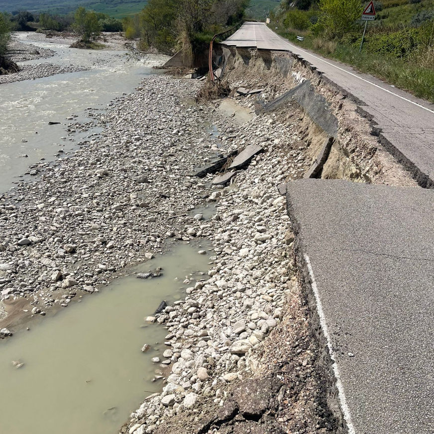 FRANE IN ABRUZZO: D’ALFONSO, “NON BASTA UN CEROTTO, MA MEDICAZIONI QUOTIDIANE”