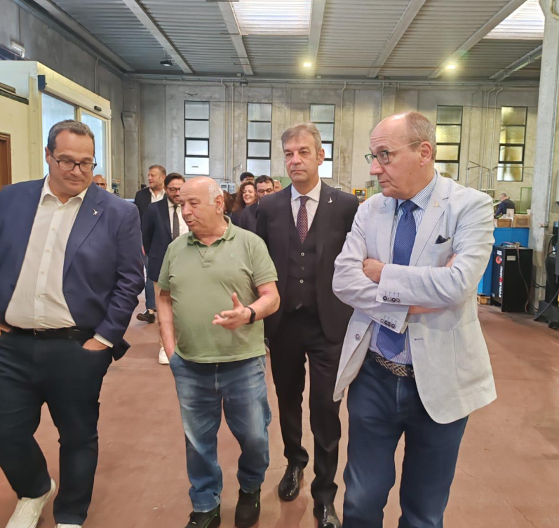 ATTIVITÀ PRODUTTIVE: DURIGON IN VISITA AD AVEZZANO A MECCANICA INNOVATIVA ED EUROCONIC